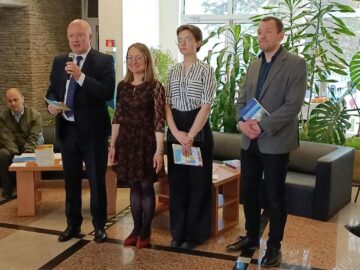 Prezentarea volumului ”Interferențe lingvistice și culturale la Cernăuți și în lume”, cu prorectorul USV Ștefan Purici