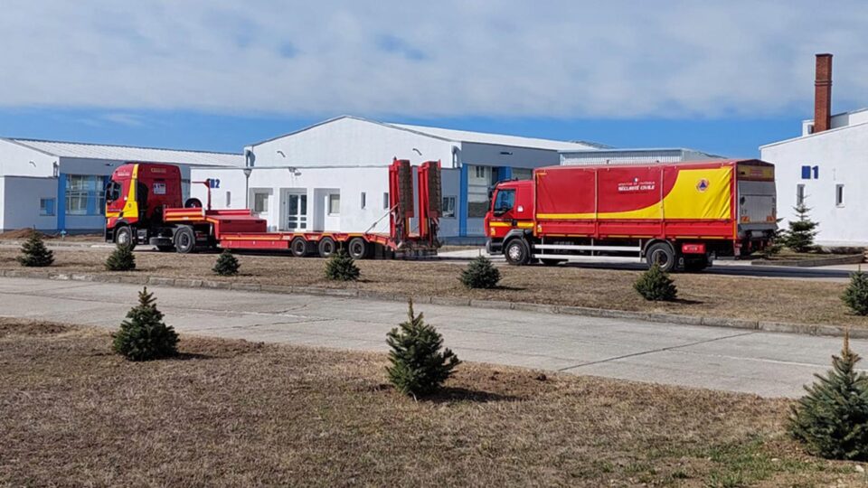 Franța trimite un nou transport de vehicule, echipamente de intervenție și alimente pentru Ucraina, prin hub-ul de la Suceava