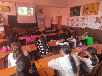 Ateliere de lucru cu 300 de elevi suceveni în risc de părăsire timpurie a școlii, organizate de Centrul Județean de Resurse și Asistență Educațională