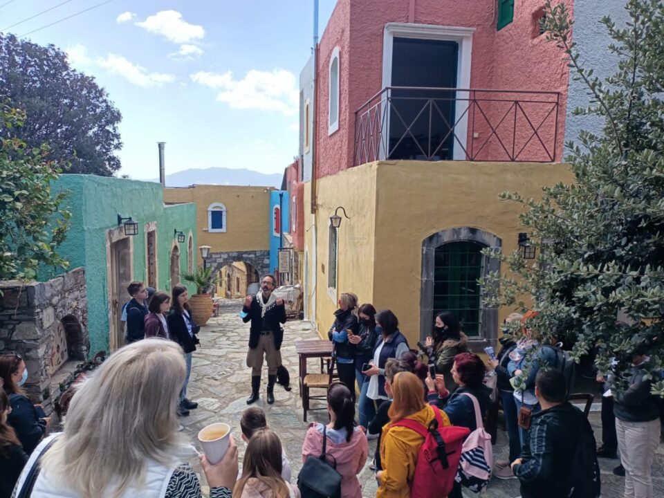 Elevi și profesori ai Școlii Gimnaziale Nr. 4 Suceava, într-o experiență de mobilitate Erasmus+ în Grecia, în proiectul Let’s go to learn outside