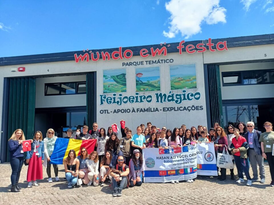 Elevi și profesori ai Școlii Gimnaziale Nr. 4 Suceava, într-o experiență de mobilitate Erasmus+ în Portugalia, în proiectul My Grandma’s Toys