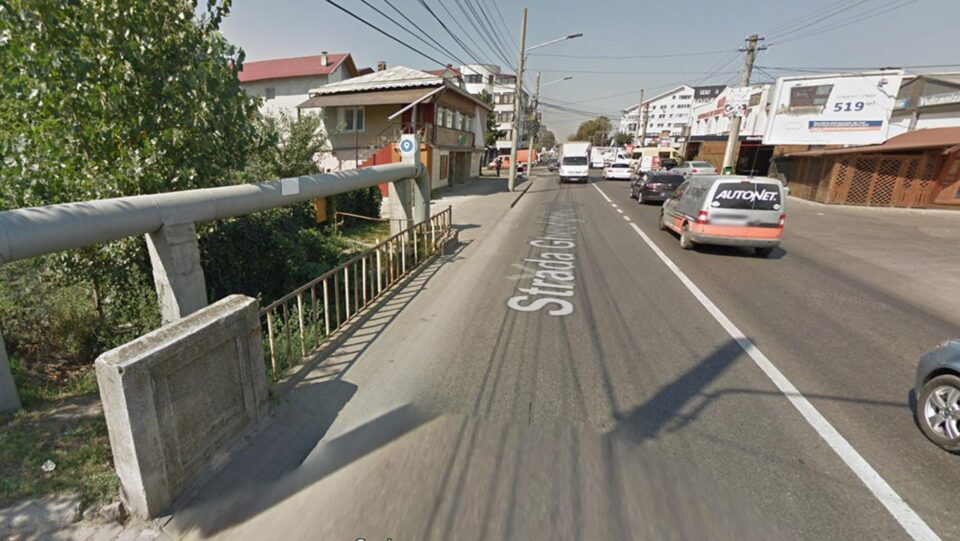 Podețul, fără urme de afectare, suprins în imaginile Google Street, în august 2019