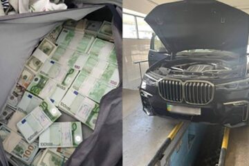 Geanta cu euro și dolari. Foto Bucpress.eu