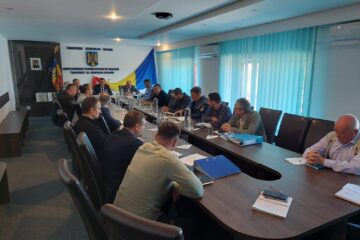 Comitetul Județean pentru Situații de Urgență cere decontarea cheltuielilor făcute de primării pentru gestionarea refugiaților