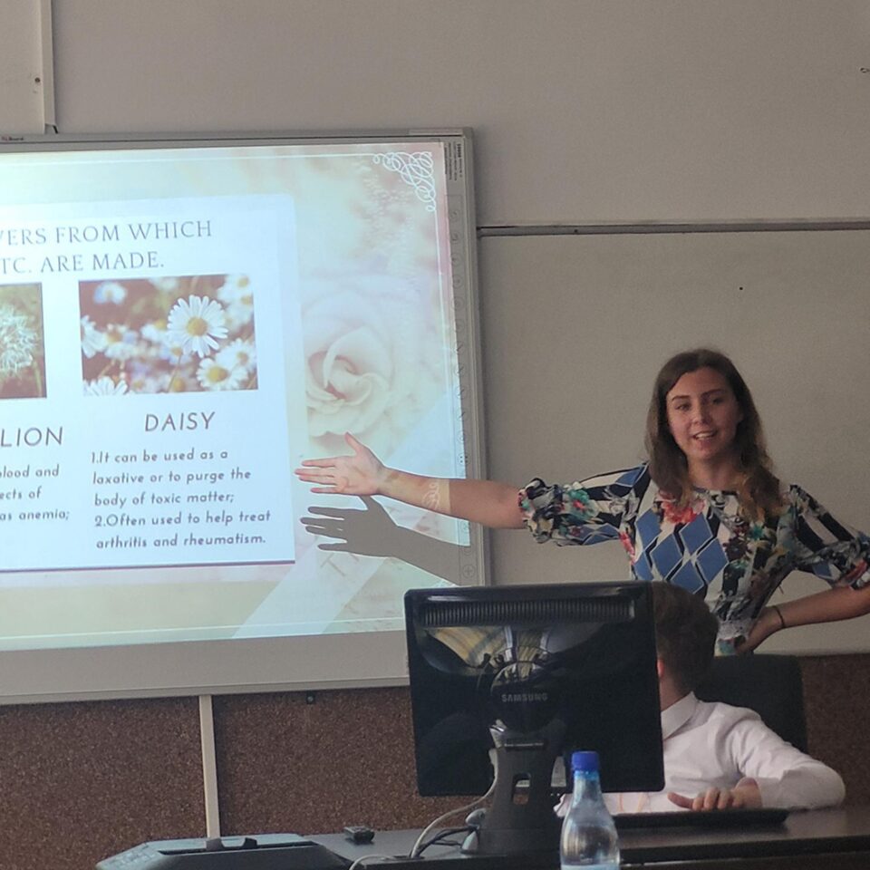 Profesori și elevi – Flower Power