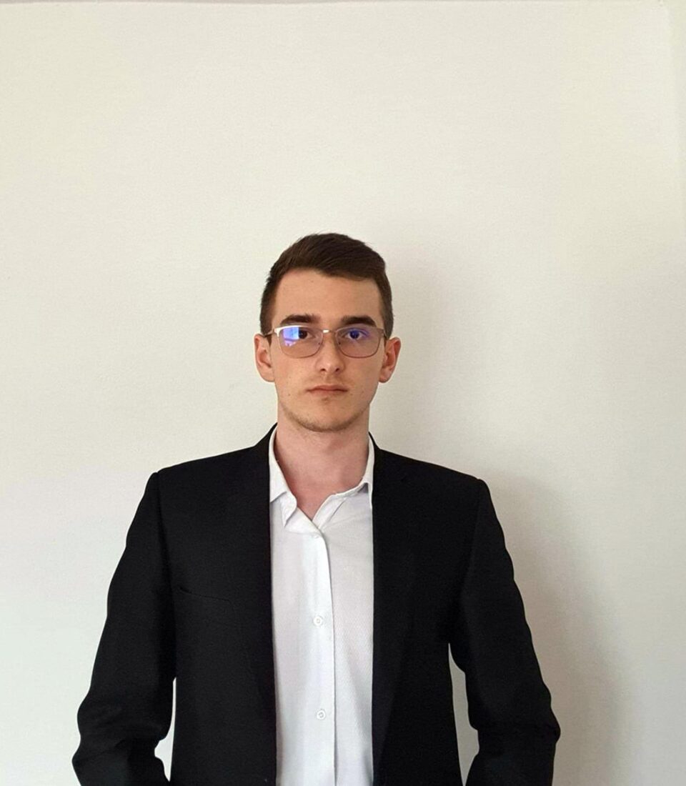 Mihai Ștefan Farcal – inginer structural electronică, de la Colegiul Național „Dragoș Vodă” din Câmpulung Moldovenesc