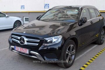 Mercedesul ridicat
