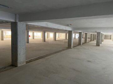 Piața George Enescu, modernizată, va fi dată în funcțiune în luna iunie, noile mese fiind în curs de achiziție