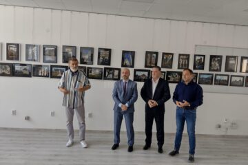 Călătorie prin marile orașe ale Europei, în cadrul expoziției de fotografie „Valori Europene”