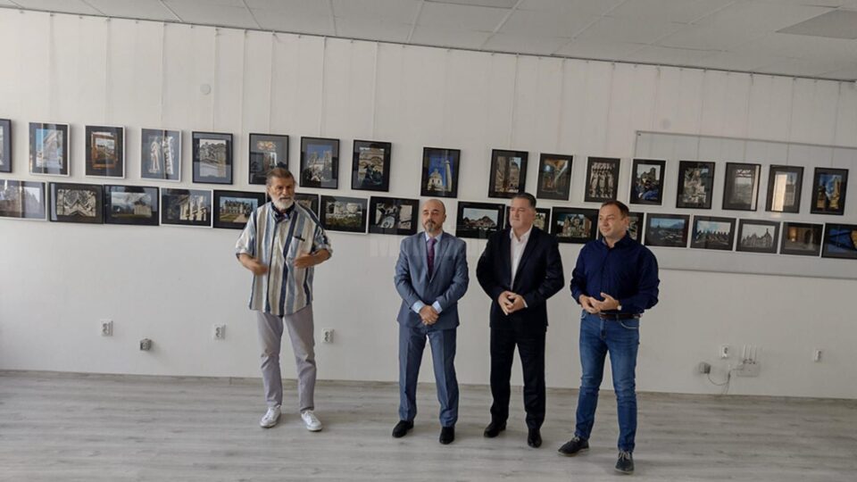 Expoziția de fotografie „Valori Europene”, semnată de Marius Romila