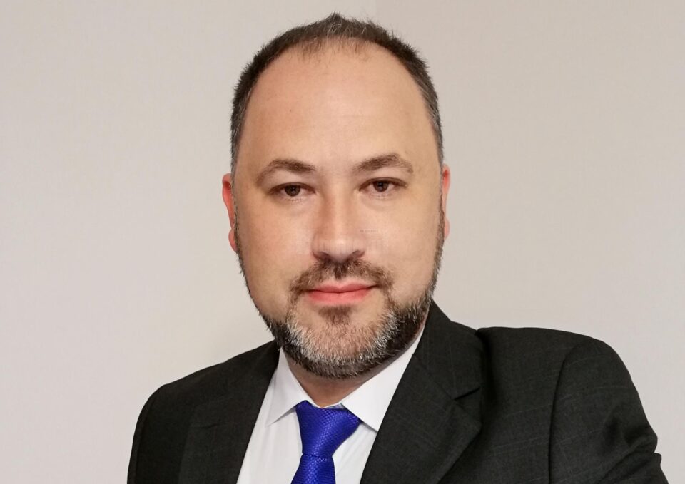 Conf. univ. dr. Ionuț Vlădescu a primit o bursă de cercetare și informare și statutul de „profesor visiting” la Universitate Oxford