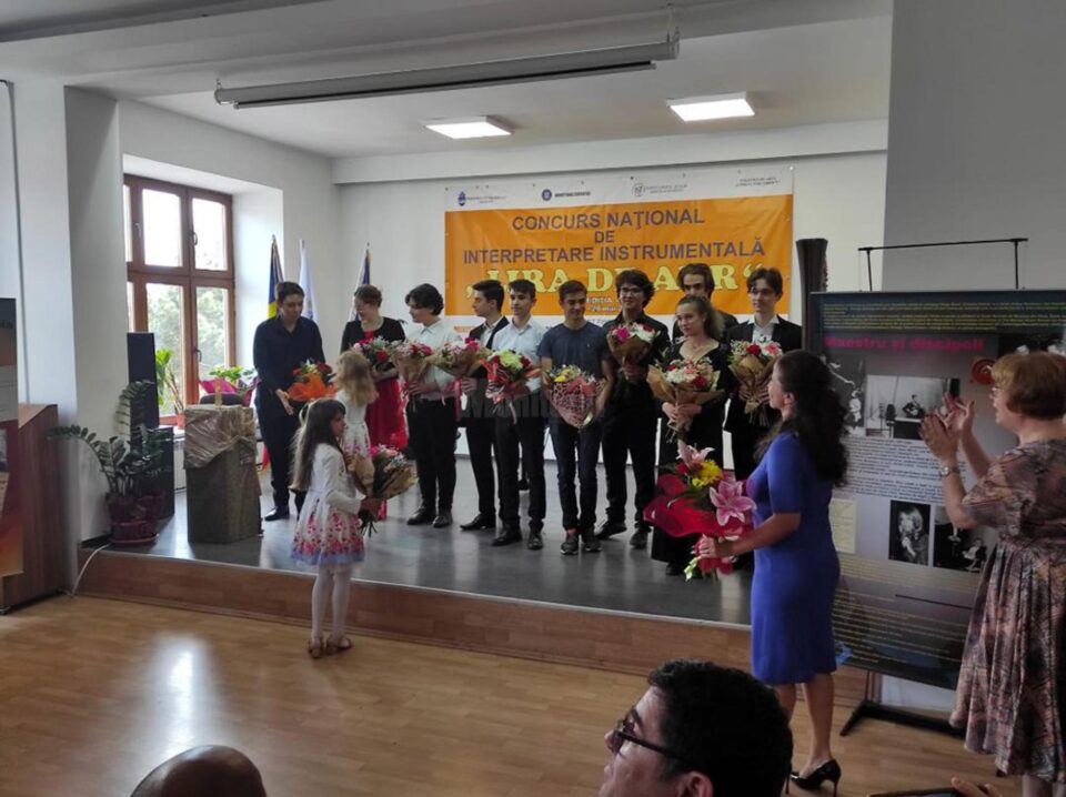 Finaliștii Concursului National de Interpretare „Lira de Aur” din acest an
