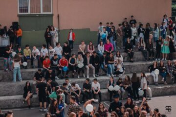 „After Twelve”, discoteca cu care elevii Colegiului „Mihai Eminescu” și-au sărbătorit absolvenții