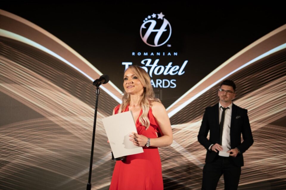 Mary Pauliuc, manager Resurse Umane, la gala Top Hotel Awards 2022