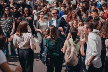 „After Twelve”, discoteca cu care elevii Colegiului „Mihai Eminescu” și-au sărbătorit absolvenții