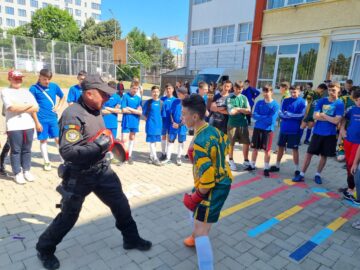 Peste 300 de copii au participat la acțiunile organizate de Poliție, Jandarmerie și ISU Suceava