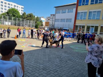 Peste 300 de copii au participat la acțiunile organizate de Poliție, Jandarmerie și ISU Suceava