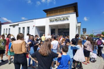 Inaugurare cu sute de invitați a Centrului Multifuncțional „Arta” din cartierul Ițcani