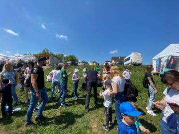 1 Iunie, sărbătorit cu aproape 30 de copii ucraineni de către voluntarii unui ONG din Suceava