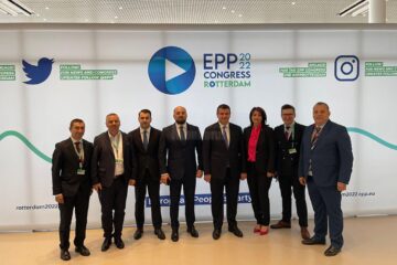 Eugen Tomac a fost invitat în calitate de președinte al PMP la congresul Partidului Popularilor Europeni