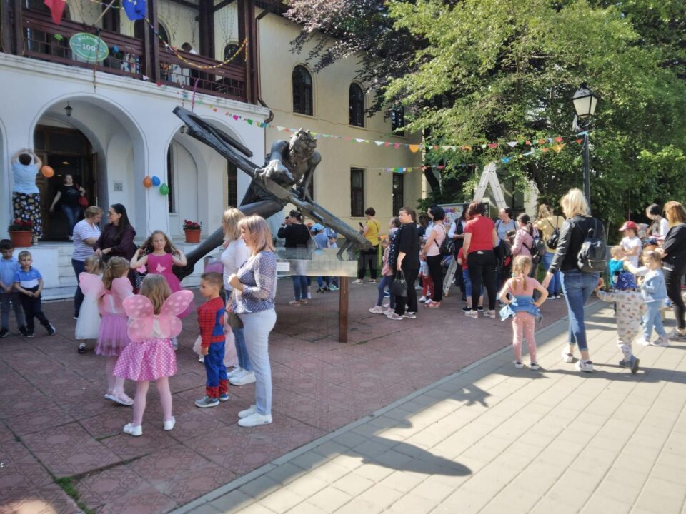 6.765 de vizitatori au trecut pragul Muzeului Național al Bucovinei, de Ziua Copilului 6.765 de vizitatori au trecut pragul Muzeului Național al Bucovinei, de Ziua Copilului