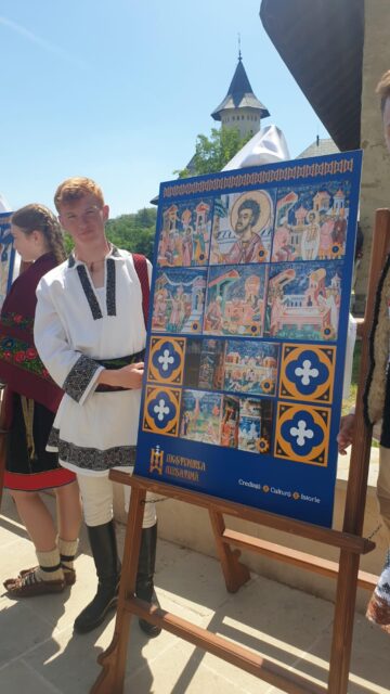 Slujbă arhierească, expoziție de fotografie, distincții și sute de credincioși, la praznicul Sfântului Mare Mucenic Ioan cel Nou
