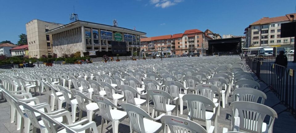 Centrul Sucevei este pregătit să primească publicul la gala laureaților și concertul extraordinar din cadrul Festivalului Internațional „Ciprian Porumbescu”