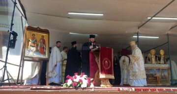 Slujbă arhierească, expoziție de fotografie, distincții și sute de credincioși, la praznicul Sfântului Mare Mucenic Ioan cel Nou