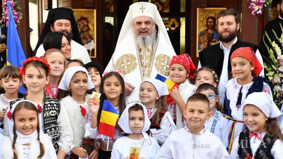 Duminica Părinților și Copiilor – rugăciune comună și conlucrare pentru comuniune și mântuire