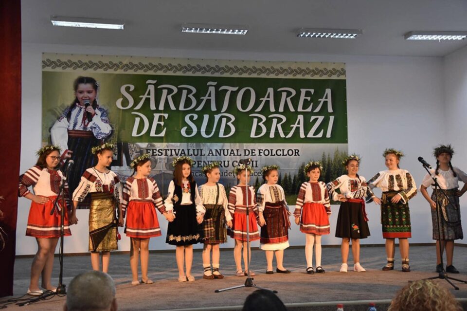 Festivalul “Sărbătoarea de sub brazi” a ajuns la ediția a 13-a
