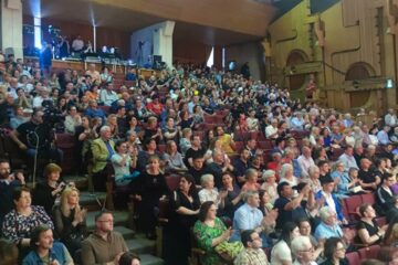 Sala plină la opereta „Crai Nou”