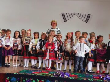 „Șezătoare” la Căminul Cultural Voitinel, de Ziua Învățătorului