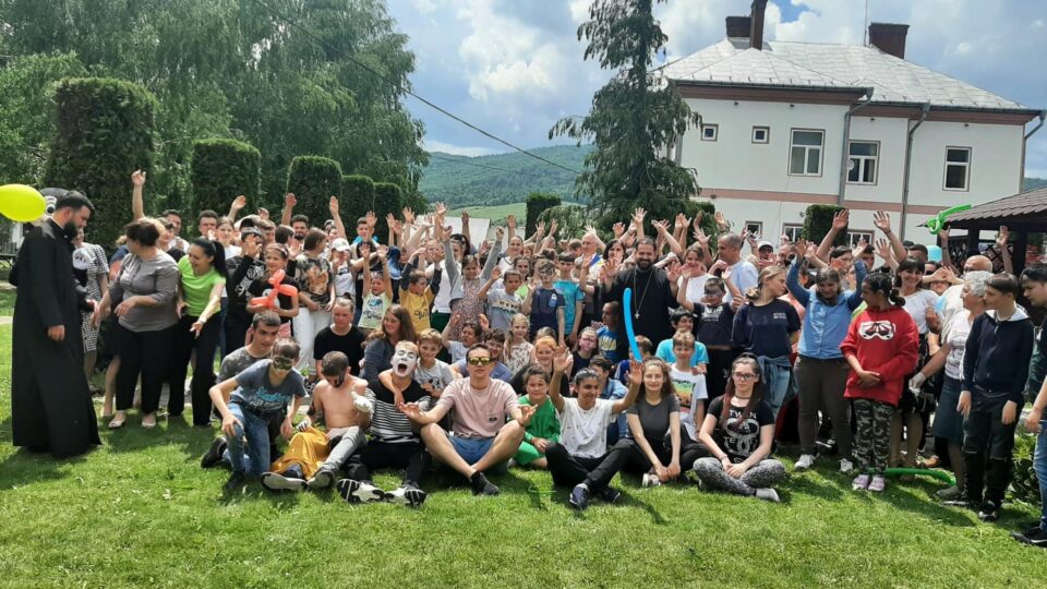 Activități recreative și surprize pentru copiii de la Liceul Tehnologic Special Bivolărie