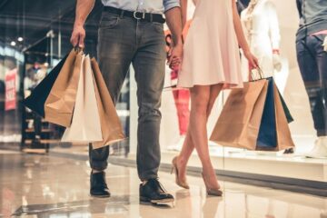 Fashion trends mereu în schimbare - hot summer și în materie de reduceri!
