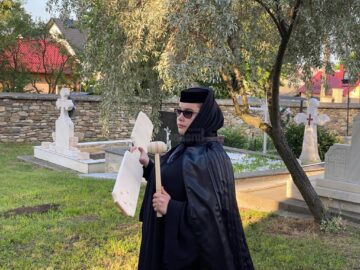 Racla cu mâna Sfântului Ierarh Nicolae a ajuns vineri seară la Mănăstirea „Duminica Tuturor Sfinților” din Părhăuți, unde va sta până duminică