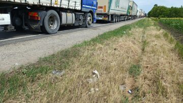 Mizeria se vede la tot pasul la marginea E85