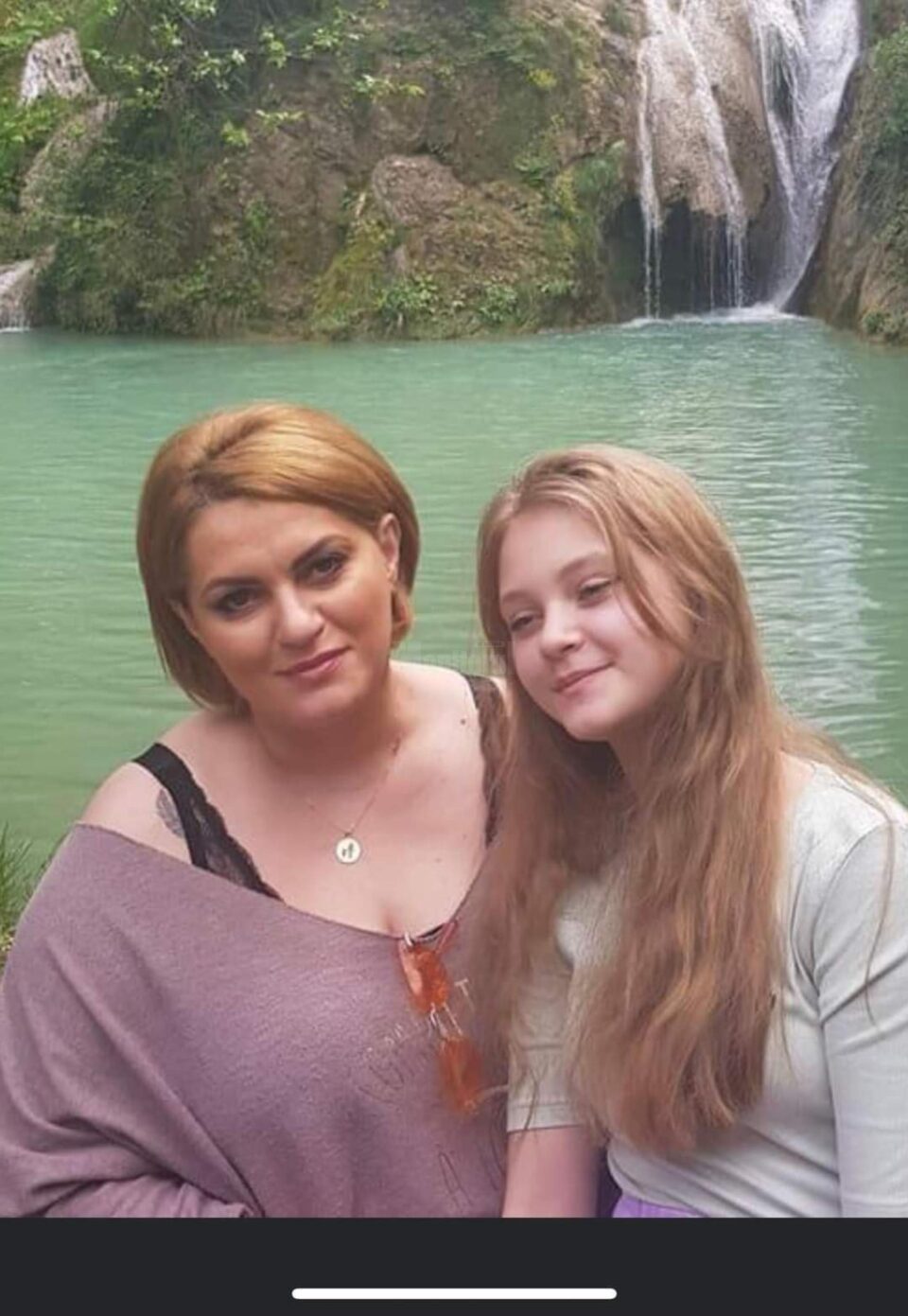 Monica și Diana Mihalache