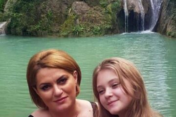 Monica și Diana Mihalache