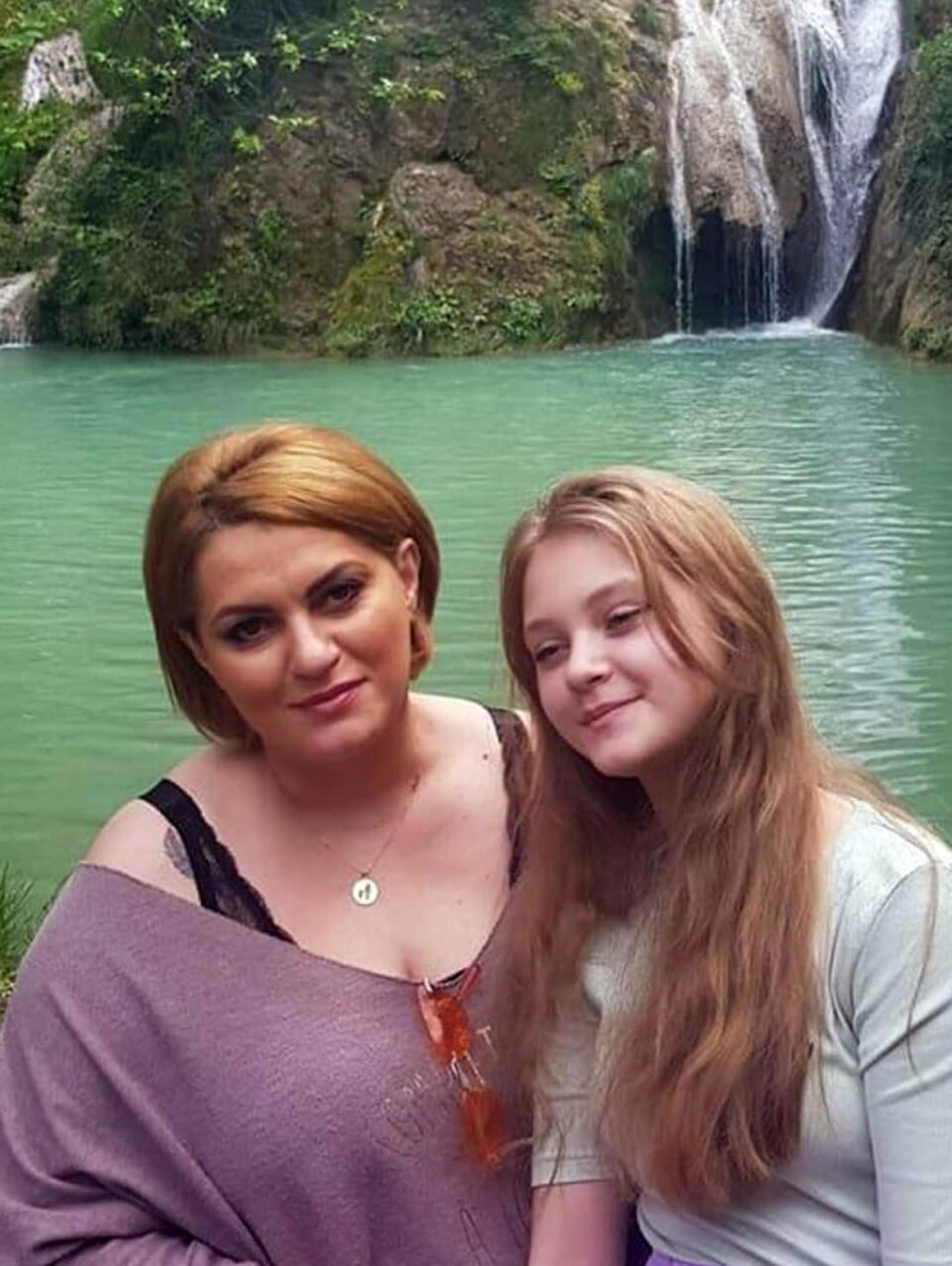 Monica și Diana Mihalache