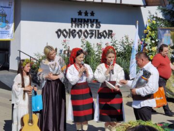 “Regina Sânzienelor” a fost aleasă o concurentă din Hunedoara, iar “Prințesa Sânzienelor” e din Suceava