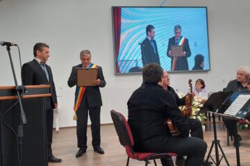 Cunoscutul dr. Radu Zamfir, de la Agenția de Transplant, „Cetățean de onoare” al comunei Dumbrăveni