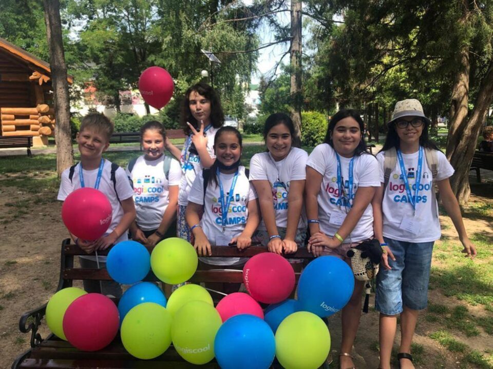 Logiscool Suceava, parte din rețeaua internațională de școli de programare pentru copii și adolescenți, invită elevii la taberele urbane și workshop-urile digitale de vară