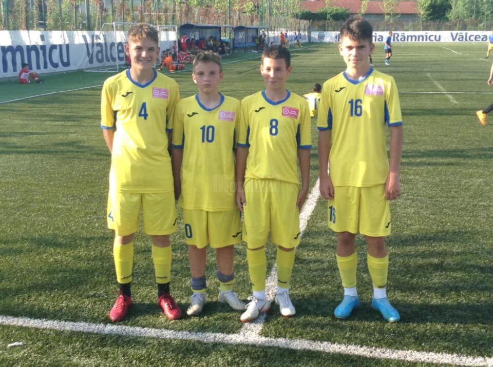 Micii fotbaliști suceveni au lăsat o impresie bună la faza finală a Campionatului National Under 13 Micii fotbaliști suceveni au lăsat o impresie bună la faza finală a Campionatului National Under 13