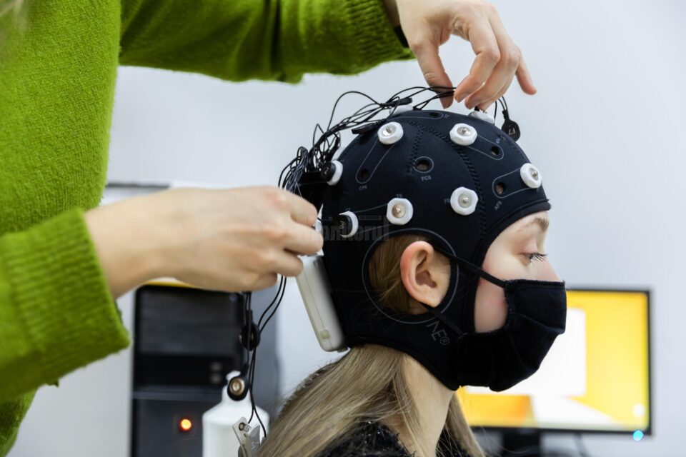Experiment in laboratorul de neuroestetică al USV