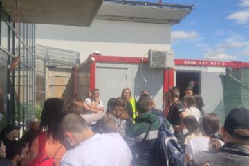 Peste 100 de pasageri blocați pe aeroportul Suceava după ce o aeronavă Ryanair s-a defectat