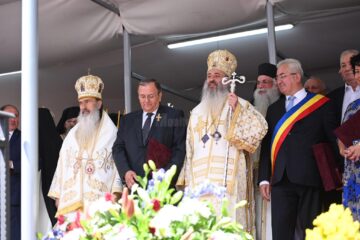 Șase ierarhi au săvârșit Sfânta Liturghie la Mănăstirea „Sf. Ioan cel Nou de la Suceava”, în zi de hram