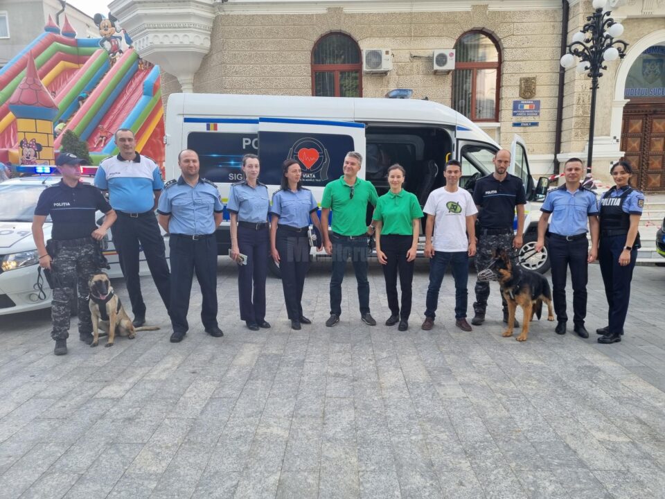 Polițiștii i-au informat pe suceveni despre riscul consumului de droguri