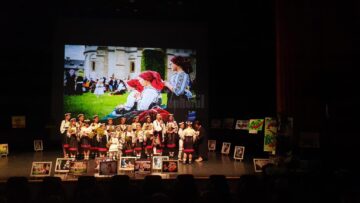 Circa 400 de participanți la „Sânzienele copiilor”, festival cultural-filantropic desfășurat la Teatrul Municipal „Matei Vișniec” Suceava
