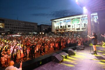 Peste 12.000 de participanți la concertele organizate în Centru, de Zilele Sucevei 2022