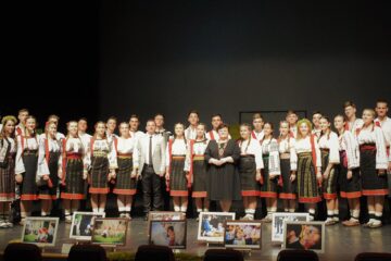 „Sânzienele copiilor”, festival-cultural filantropic pentru copii și tineret desfășurat la Teatrul Municipal „Matei Vișniec” Suceava